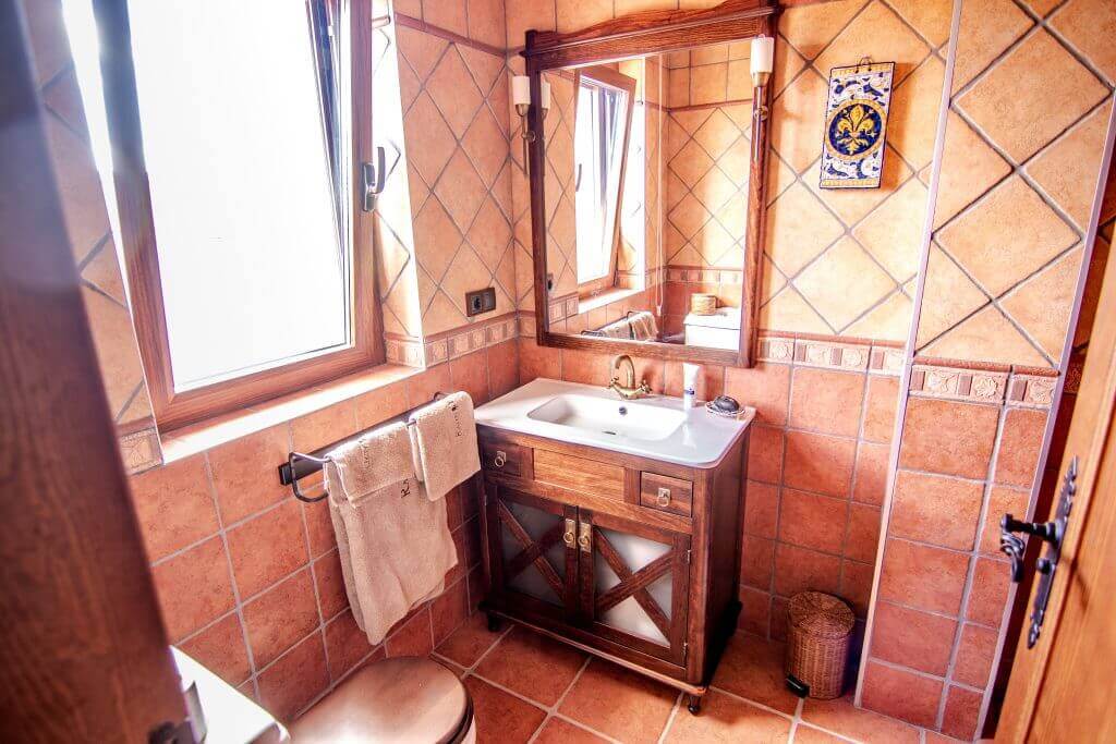 Baño habitación España